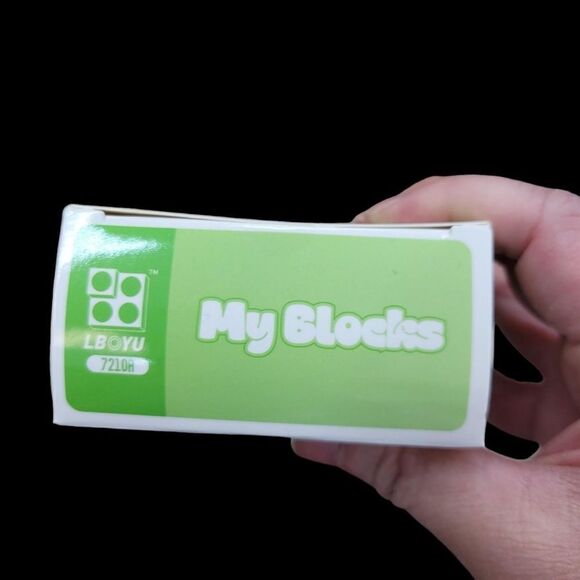 Brand New Disney Mickey Mouse Bricks Lego Figure - Picture 3 of 5